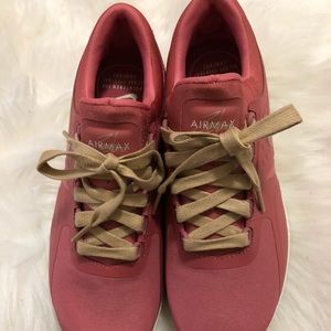 Air max zero: size 6